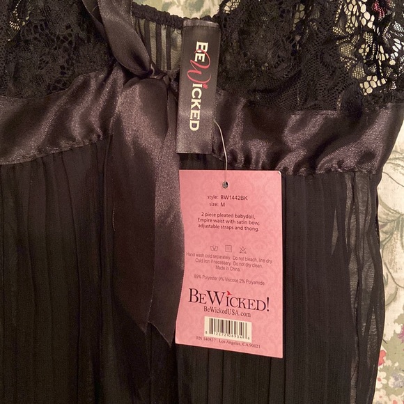 Black Lace & Mesh Babydoll - Picture 4 of 4